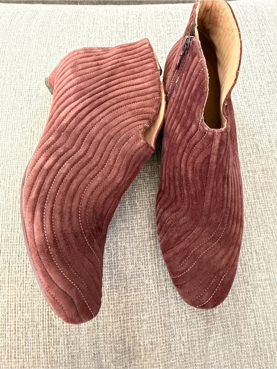 Tsubo Shoes - Tsubo Suede Booties Shoes